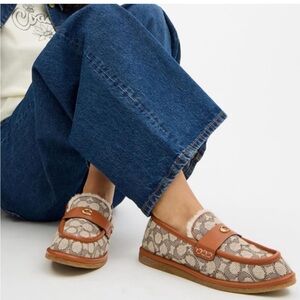 Coach Forest Signature Women's 7-7.5 Brown Loafers